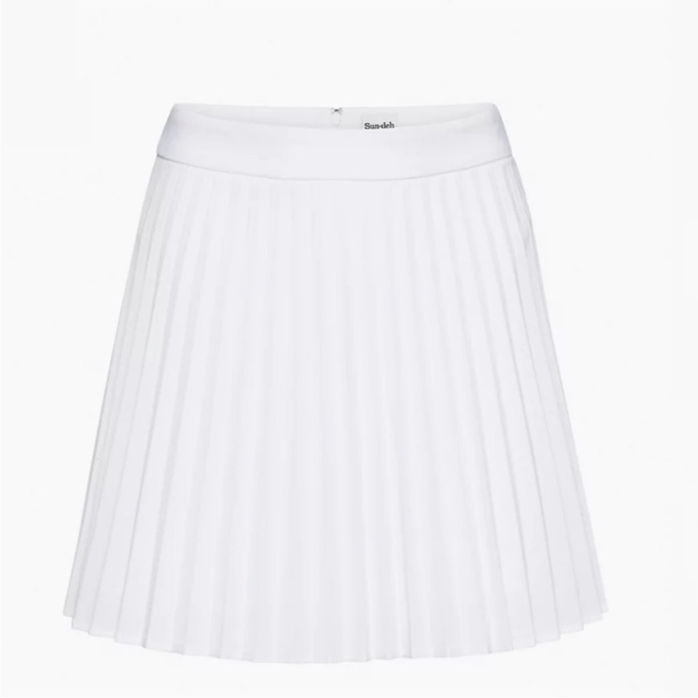 Clearance! Aritzia Subday best Tabby Skirt